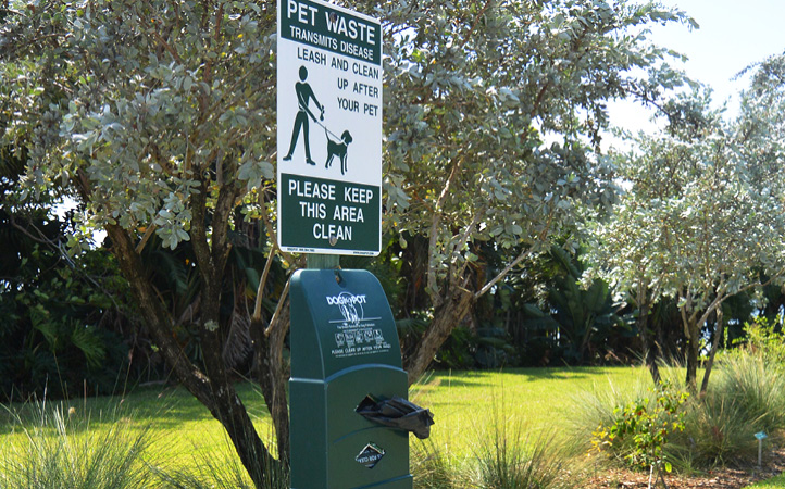 dog-bag-dispenser722x450